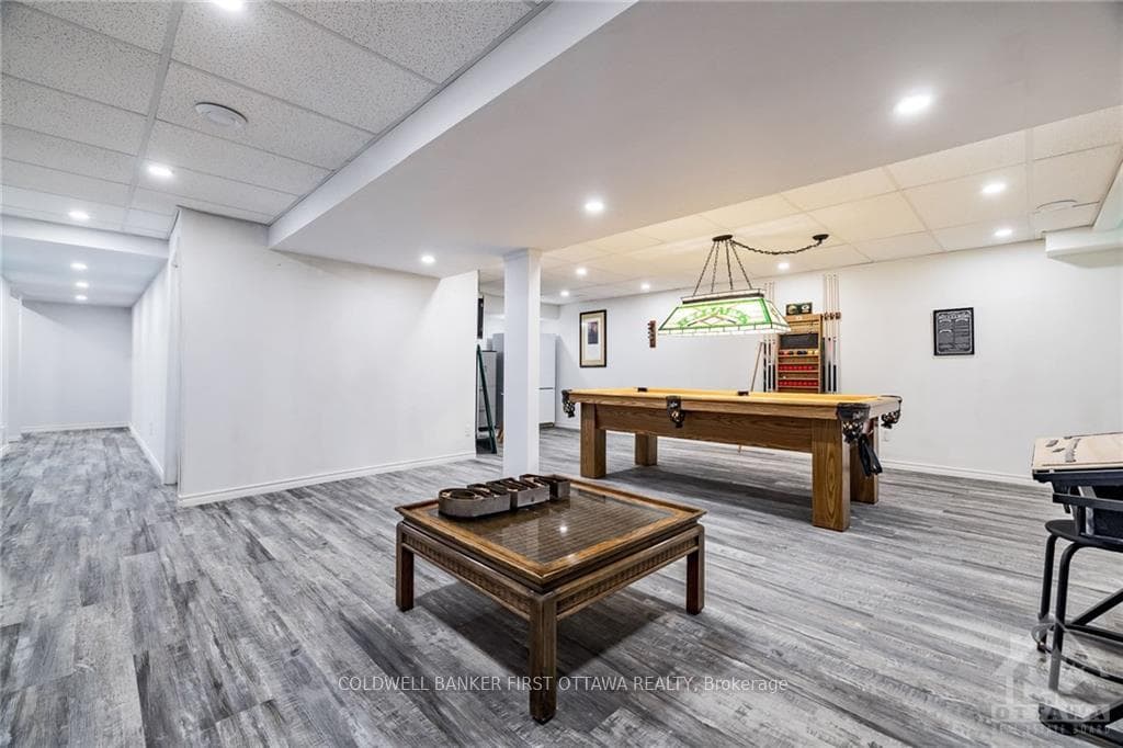 170 BONNYLEY Crescent photo 25