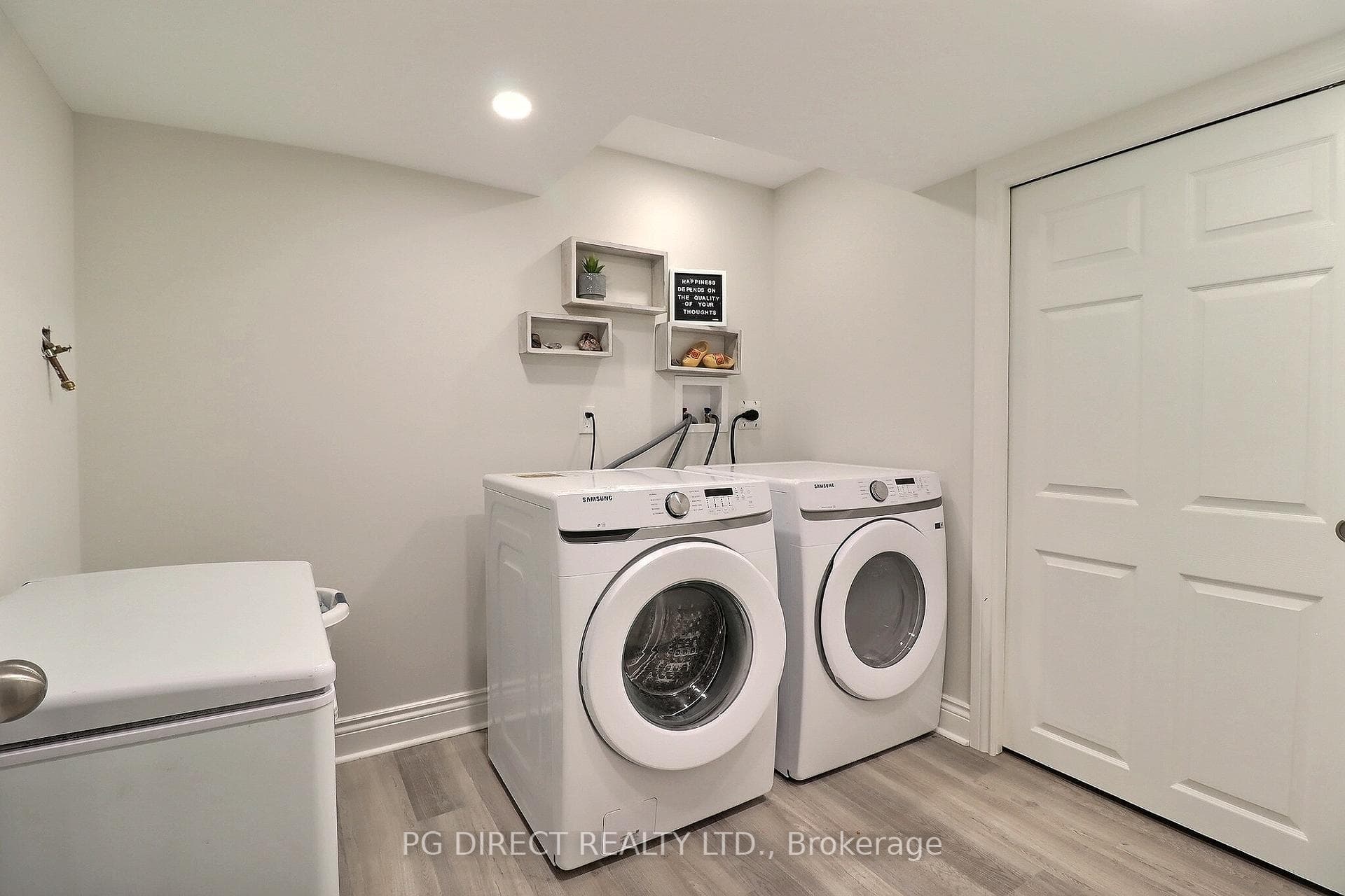 145 Simcoe Avenue photo 17