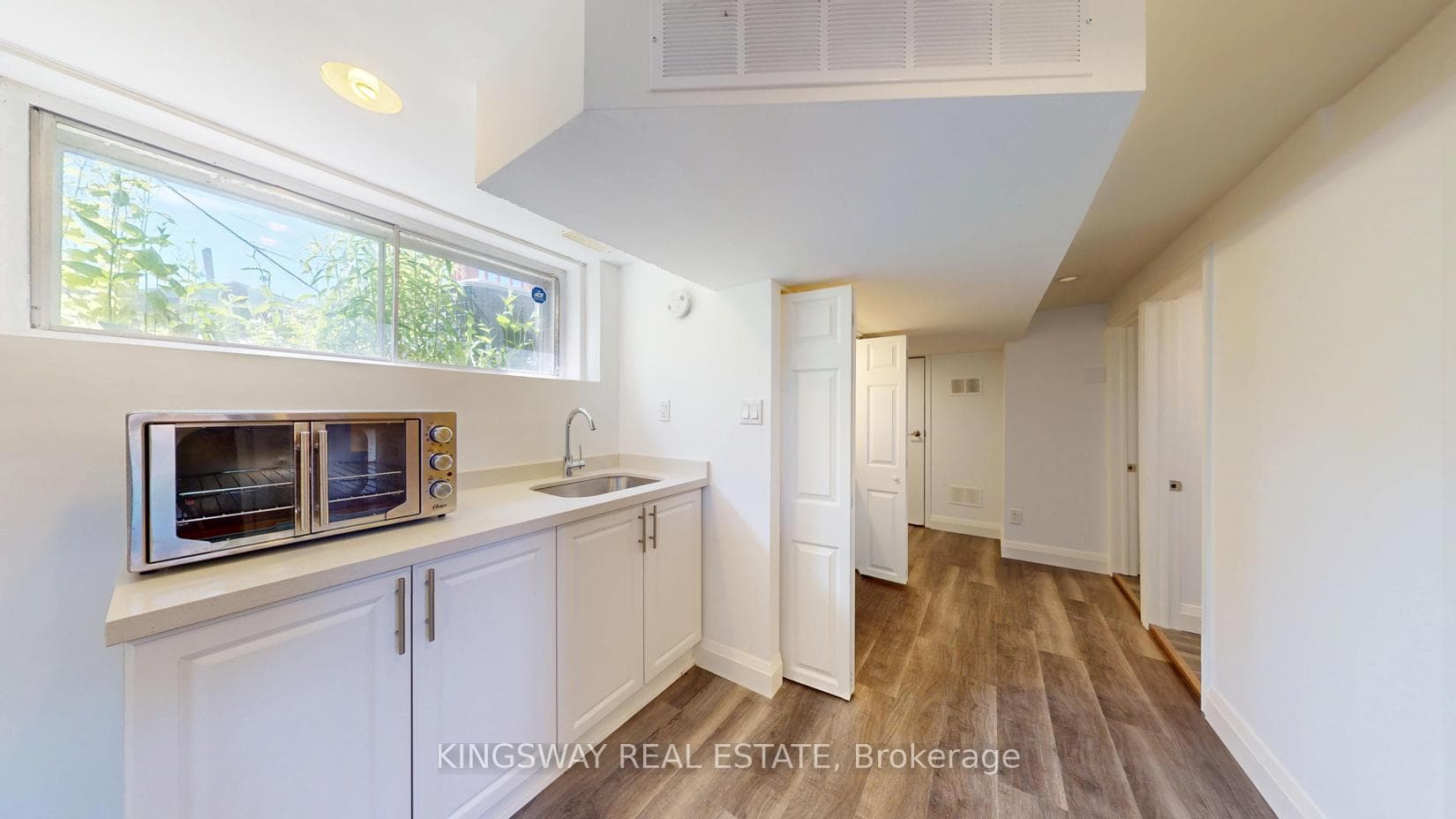 54 Pilot Street photo 25