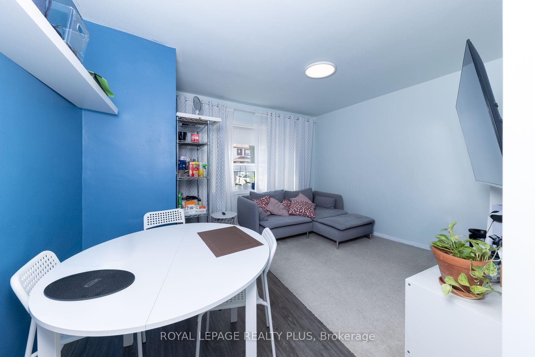 33 Dayton Avenue photo 24