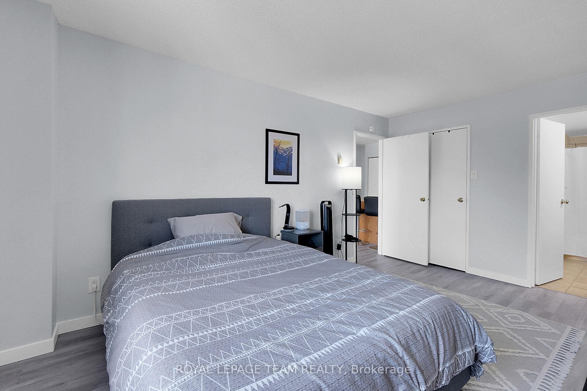 225 Alvin Road Unit 401 photo 19