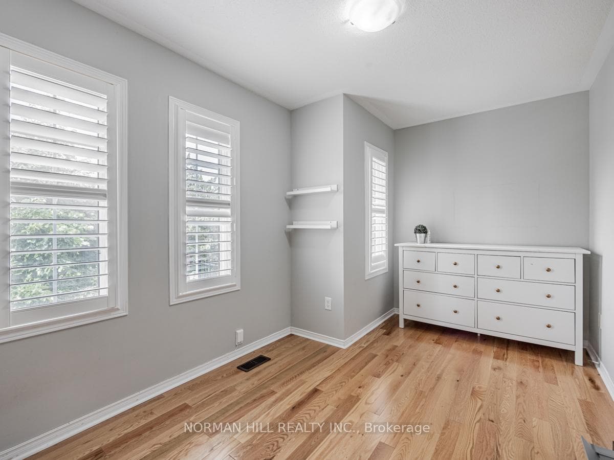 25 Parrotta Drive photo 18