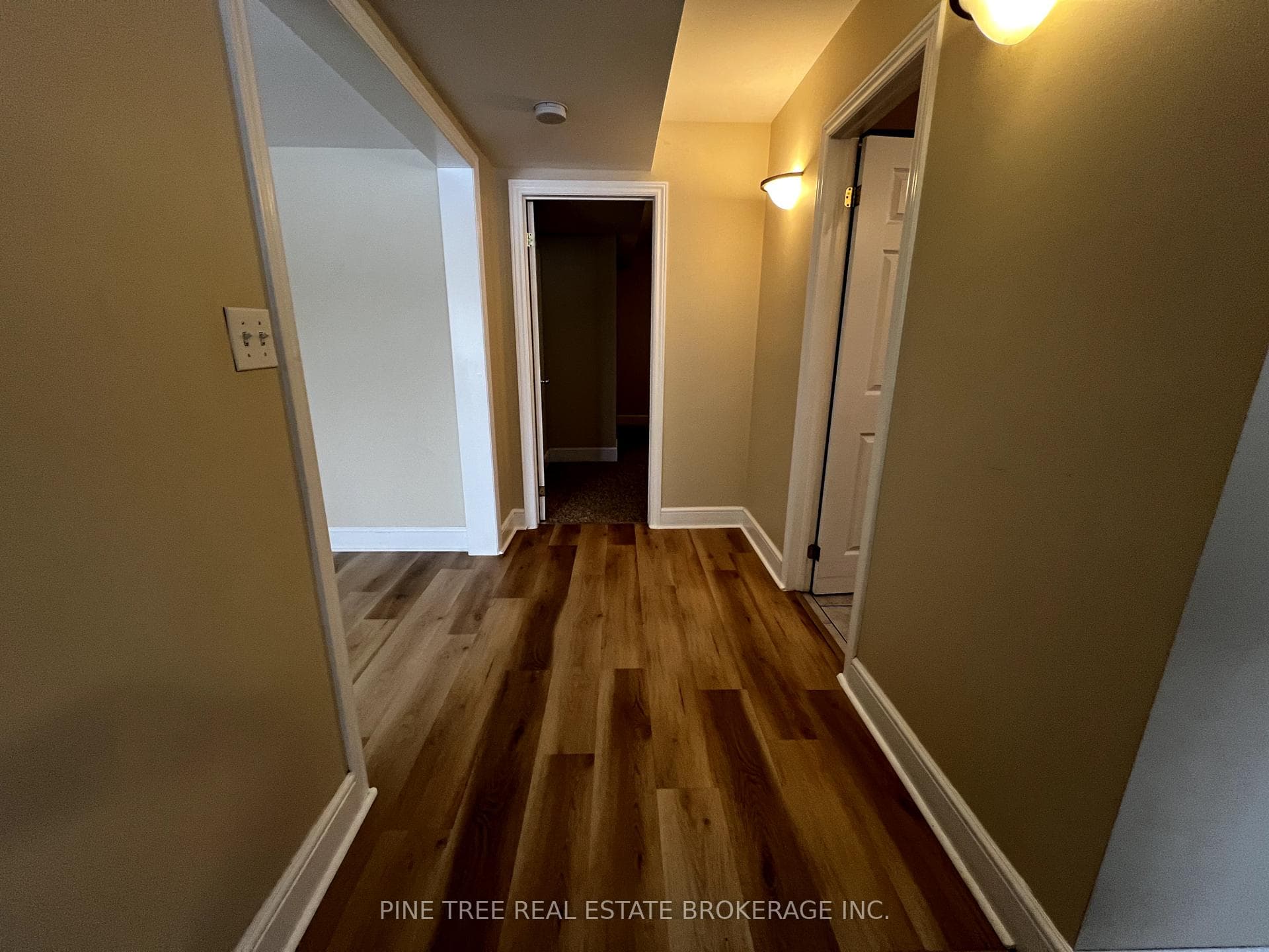 62 Lions Gate Boulevard Unit LOWER photo 17