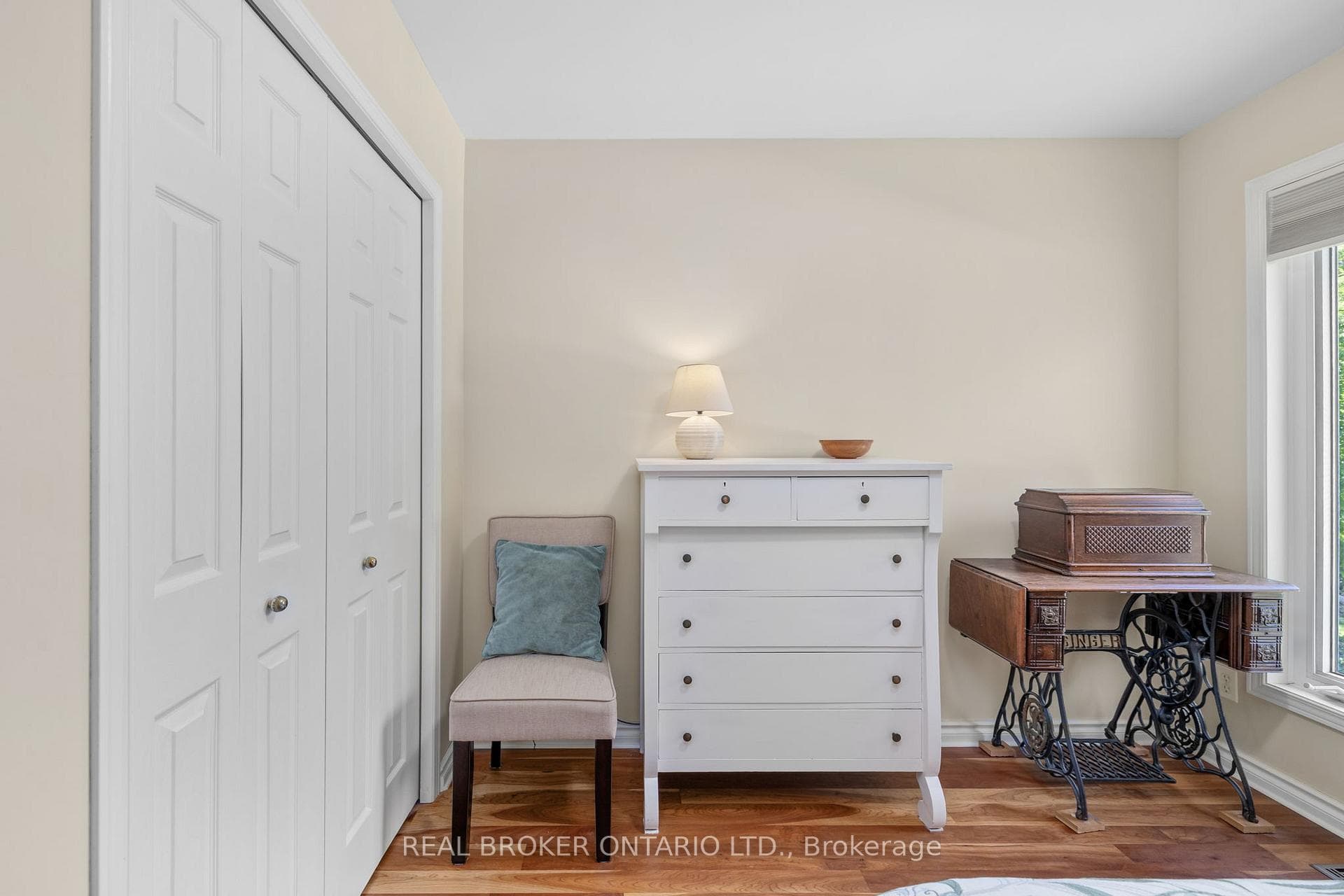 6550 Rideau Valley Drive photo 31