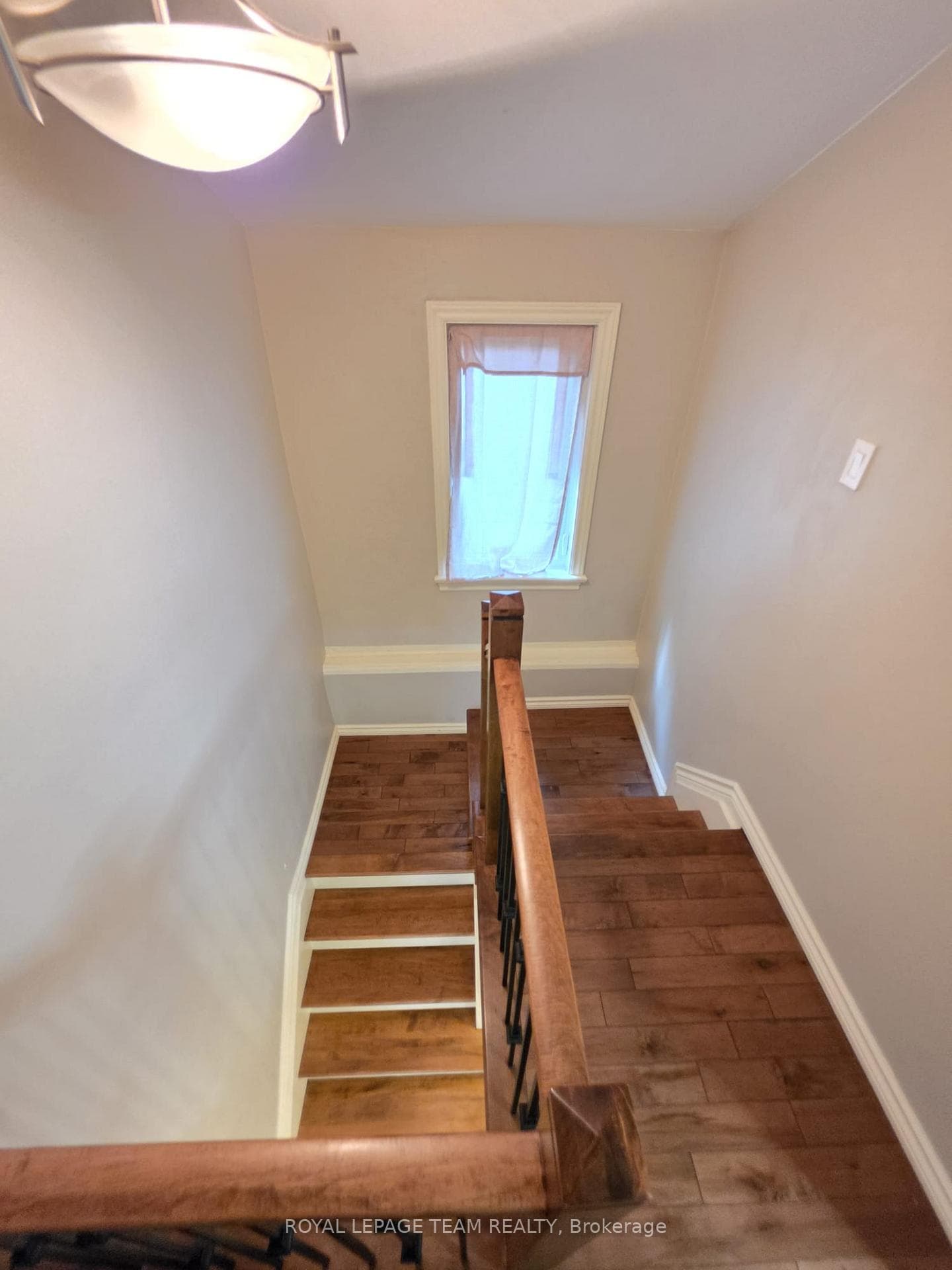 1247 Summerville Avenue photo 15