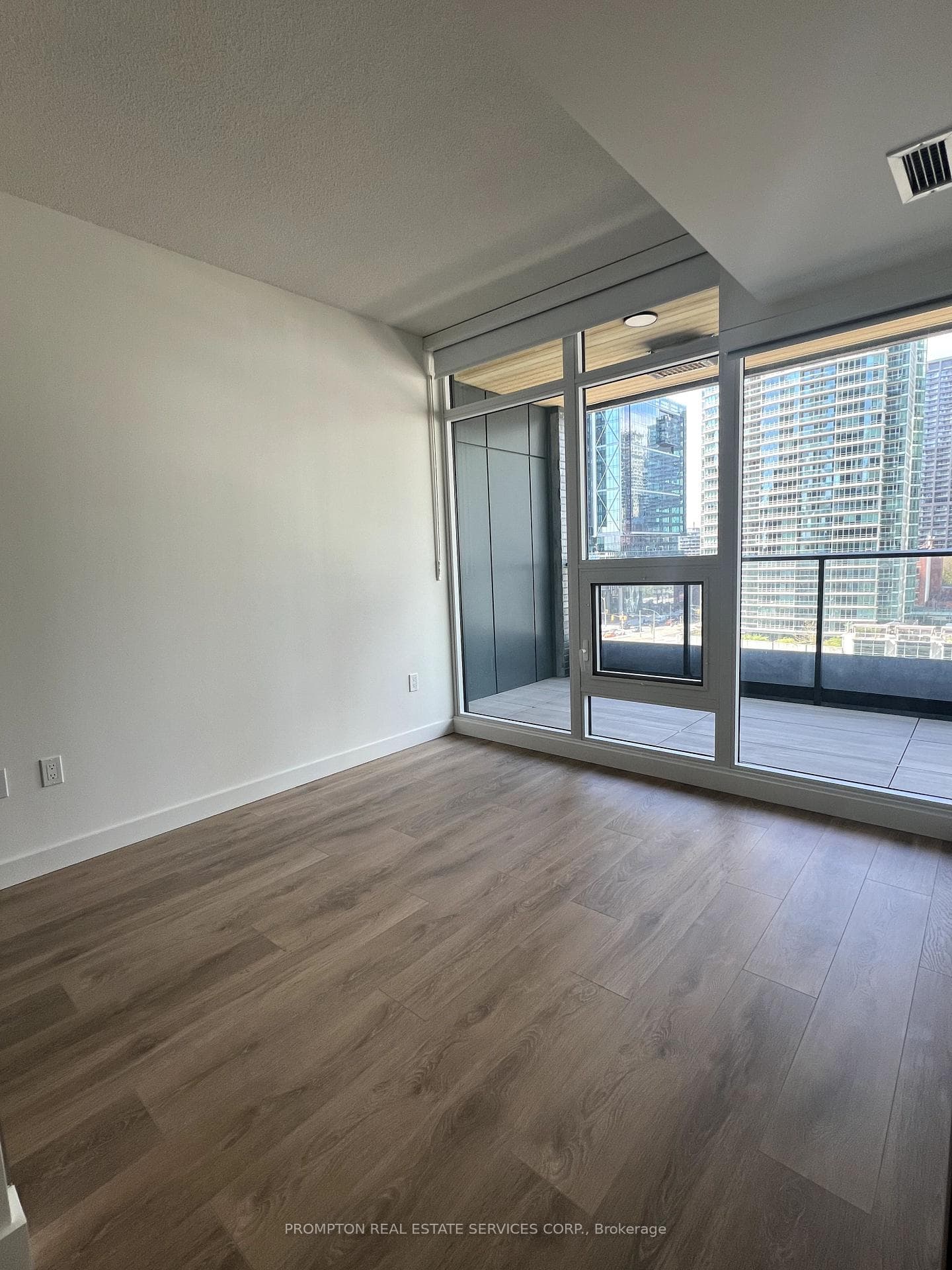 1 Concord Cityplace Way Unit 838 photo 10