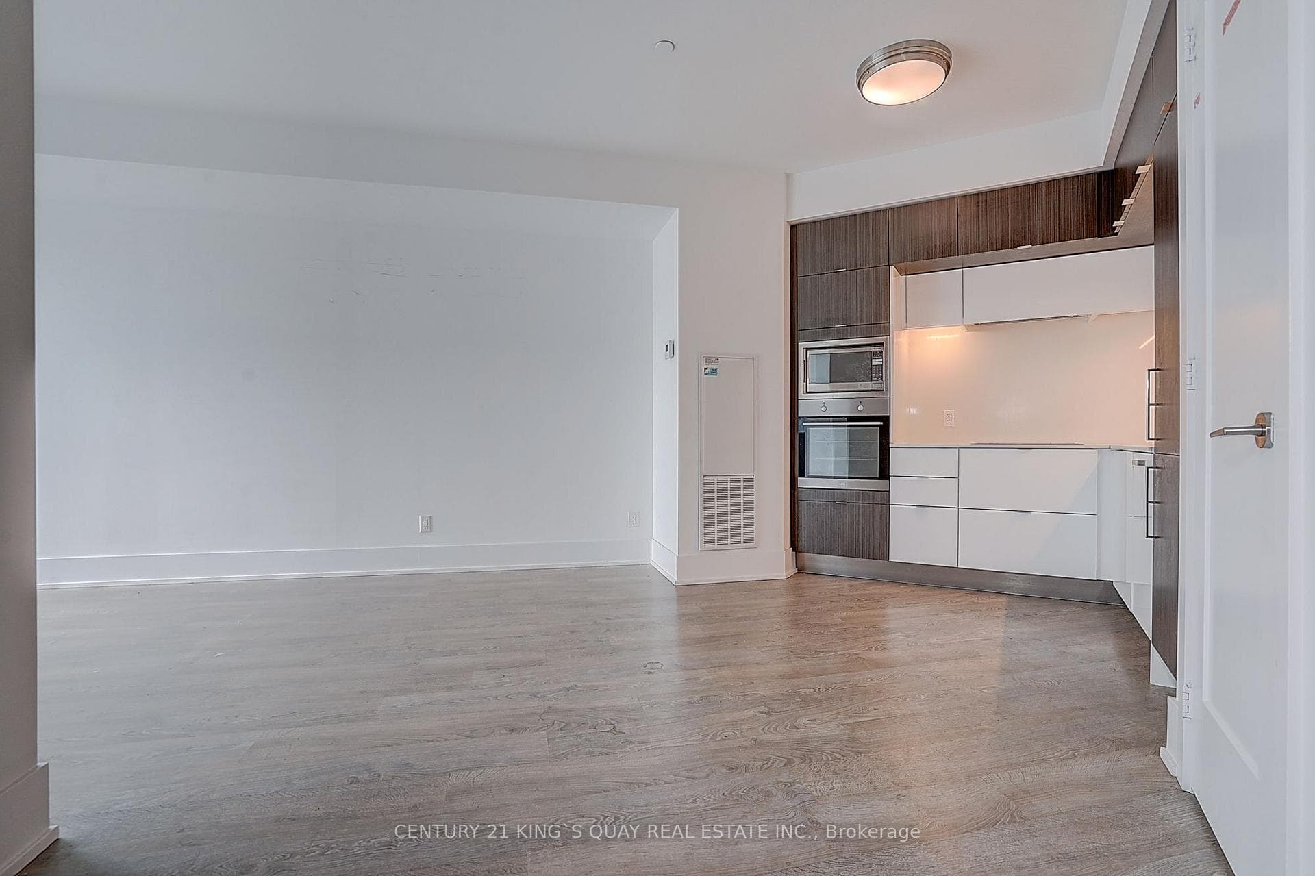 1 Edgewater Drive Unit Ph01 photo 38