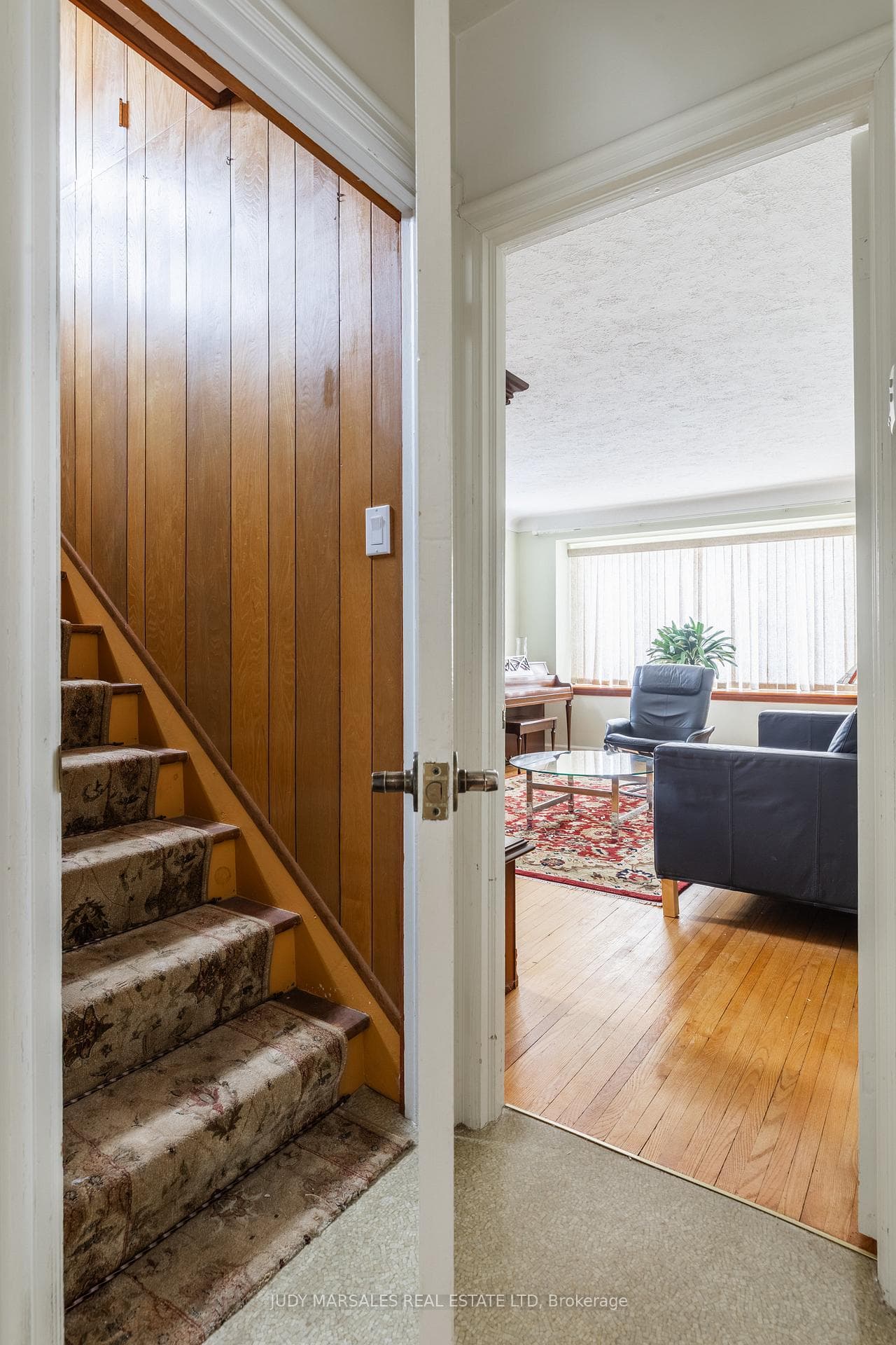 228 Bond Street photo 23