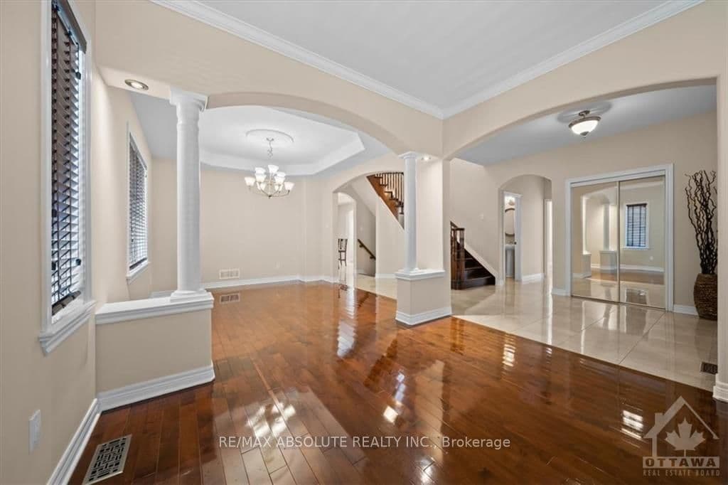 33 HARTSMERE Drive photo 9
