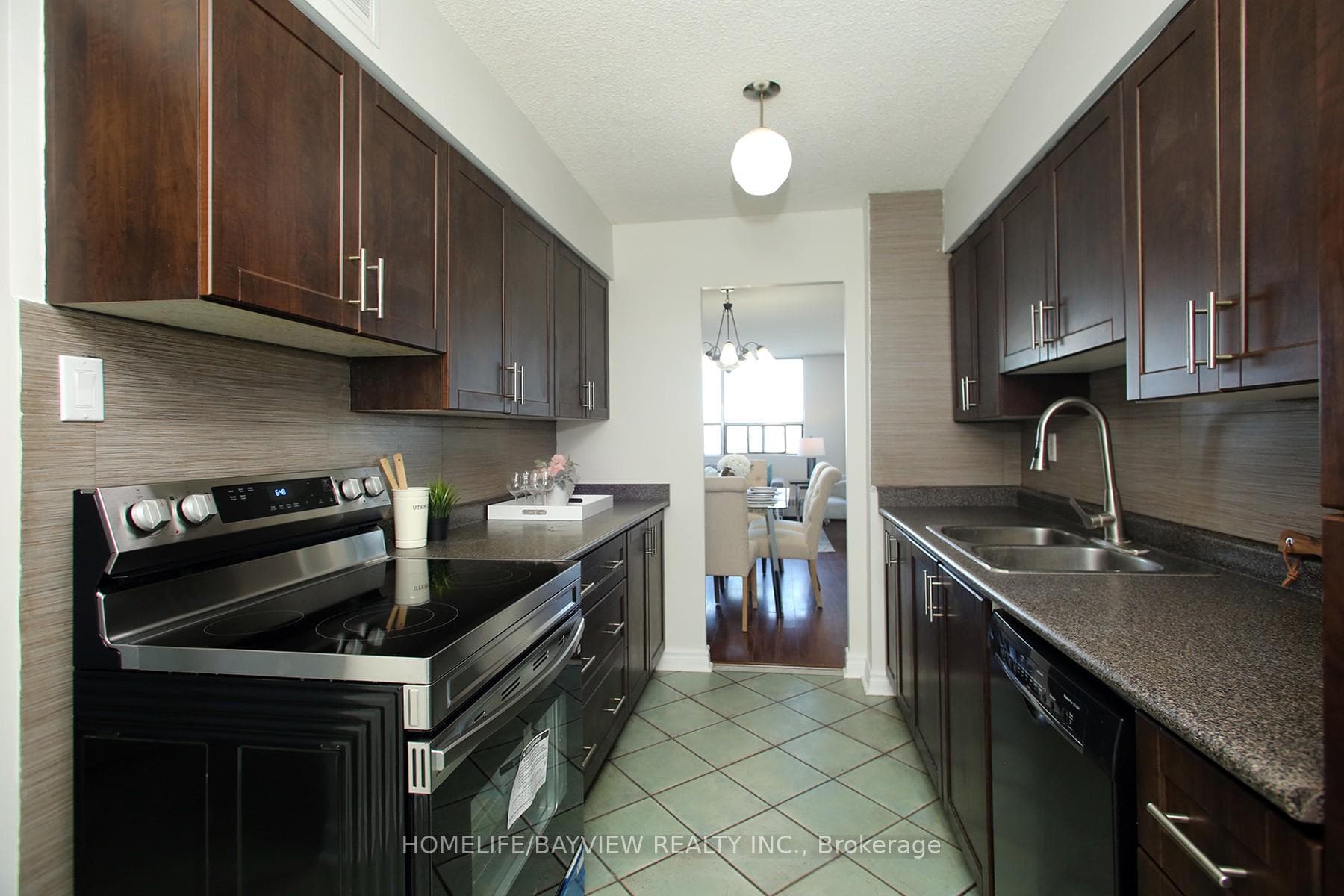 25 Sunrise Avenue Unit 601 photo 11