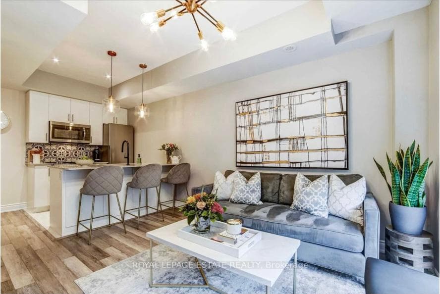 28 Fieldway Road Unit 66 photo 10
