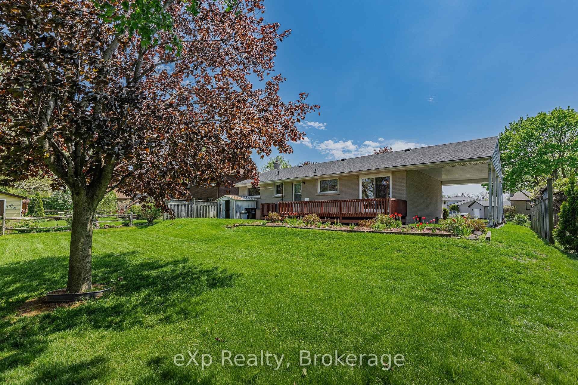 53 Woodland Drive photo 37