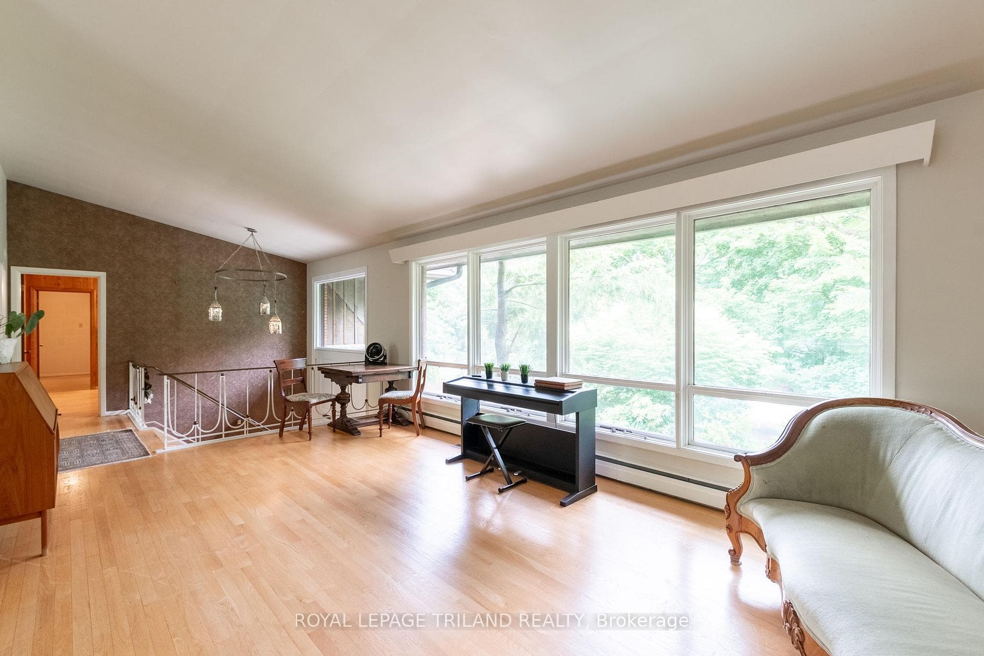 412 Lawson Road photo 7