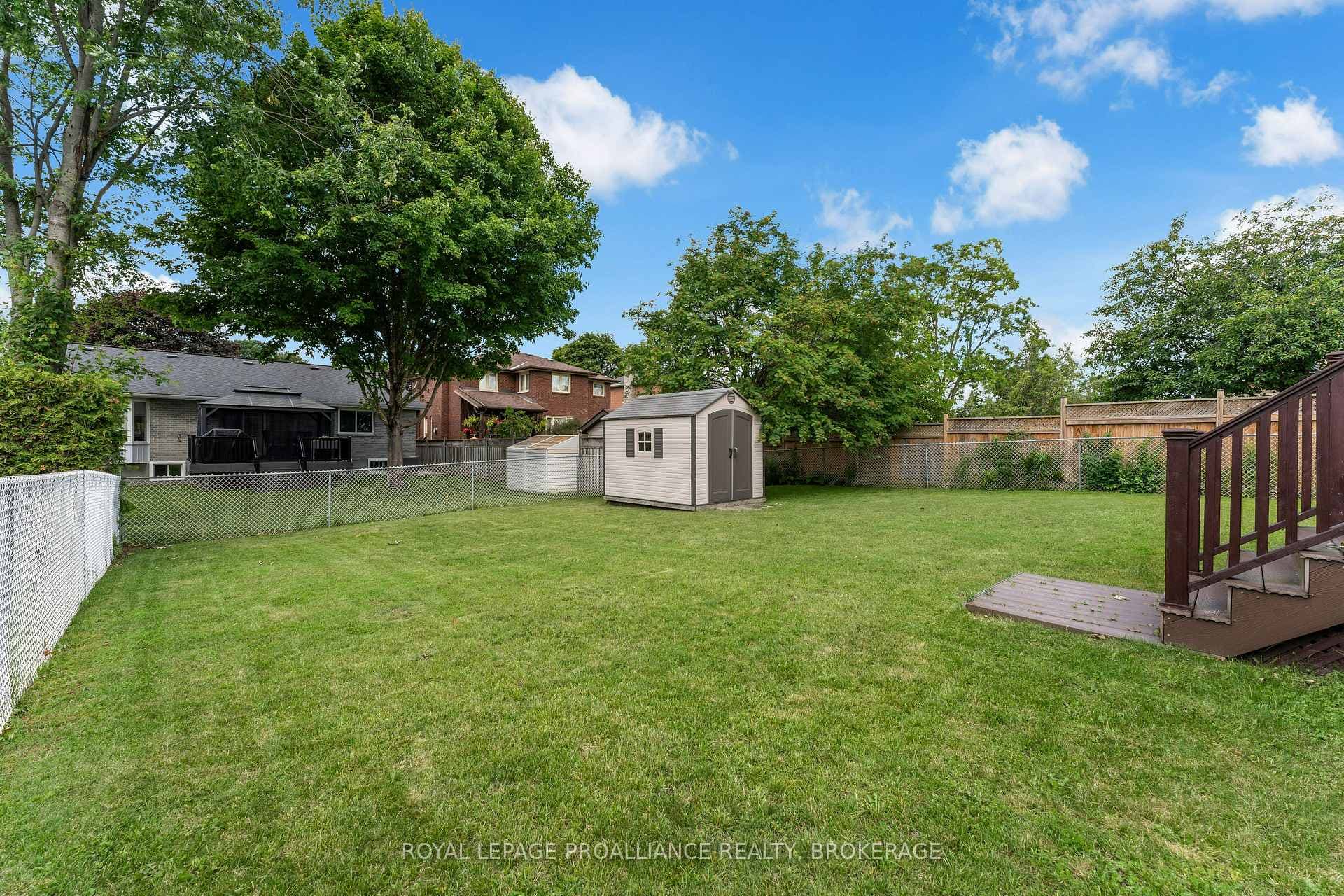 927 Newhall Drive photo 31