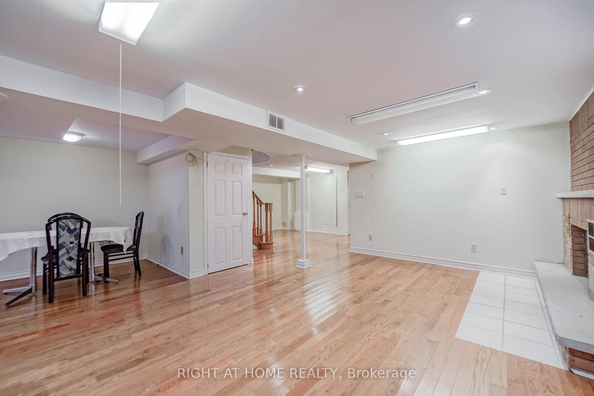 2 Lapworth Crescent photo 29