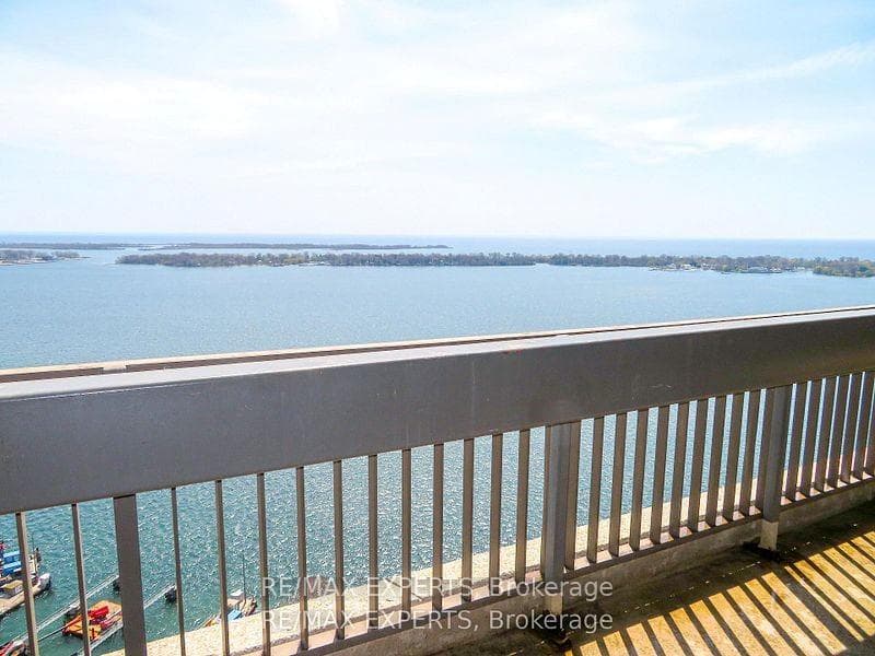 33 Harbour Square Unit 1013 photo 19