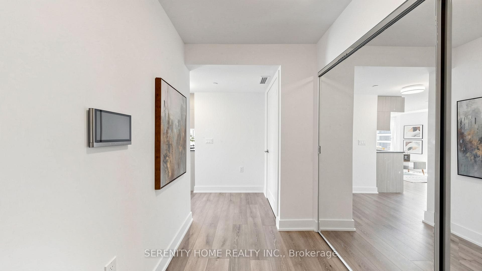 575 Bloor Street Unit 908 photo 23