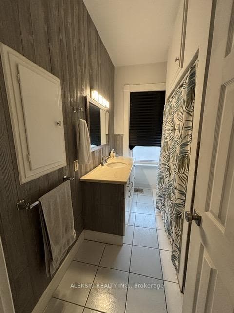 271 Brock Street photo 8