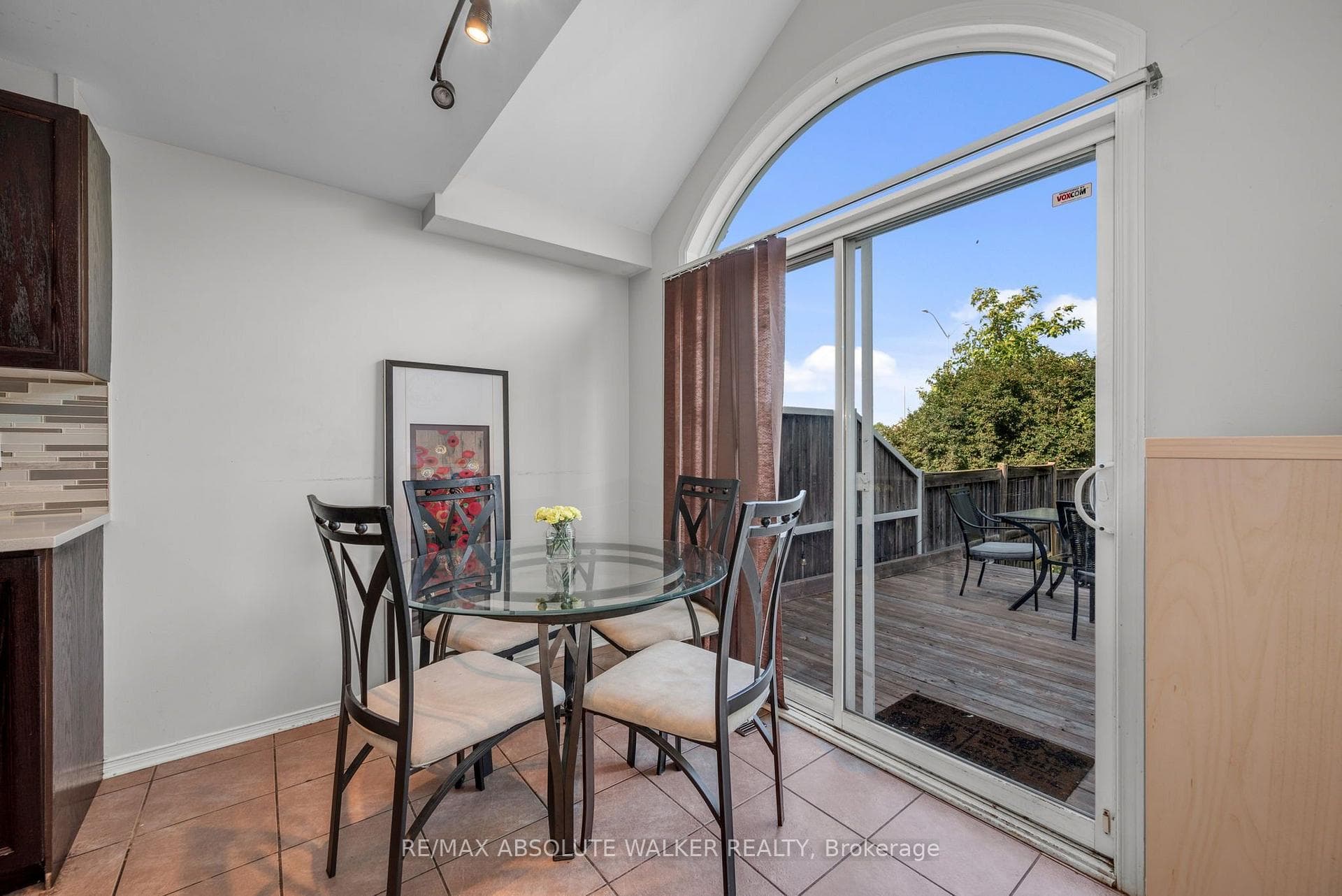 1104 Candlewood Street photo 13