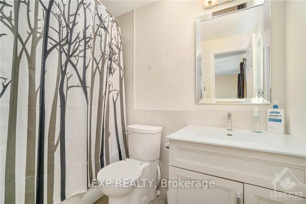6667 BILBERRY Drive photo 12