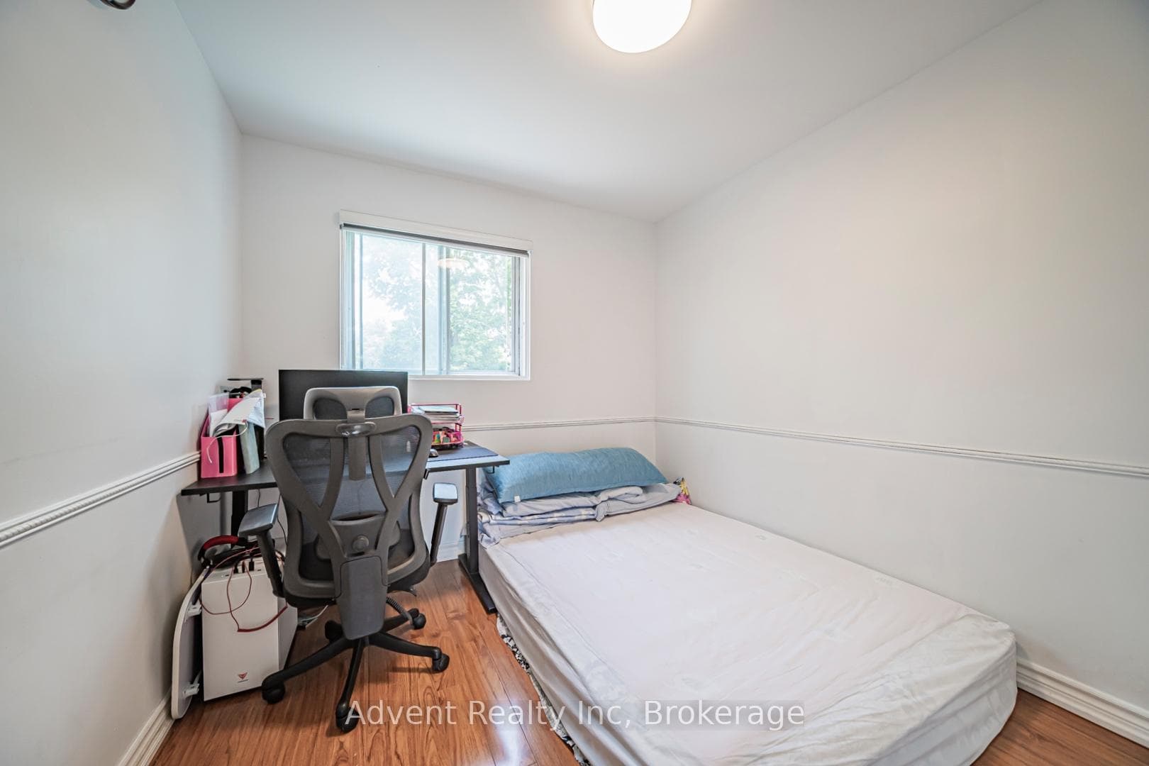 95 Pringle Avenue photo 28
