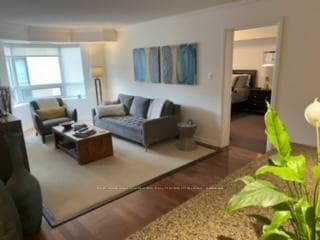18 Beverley Street Unit 406 photo 7