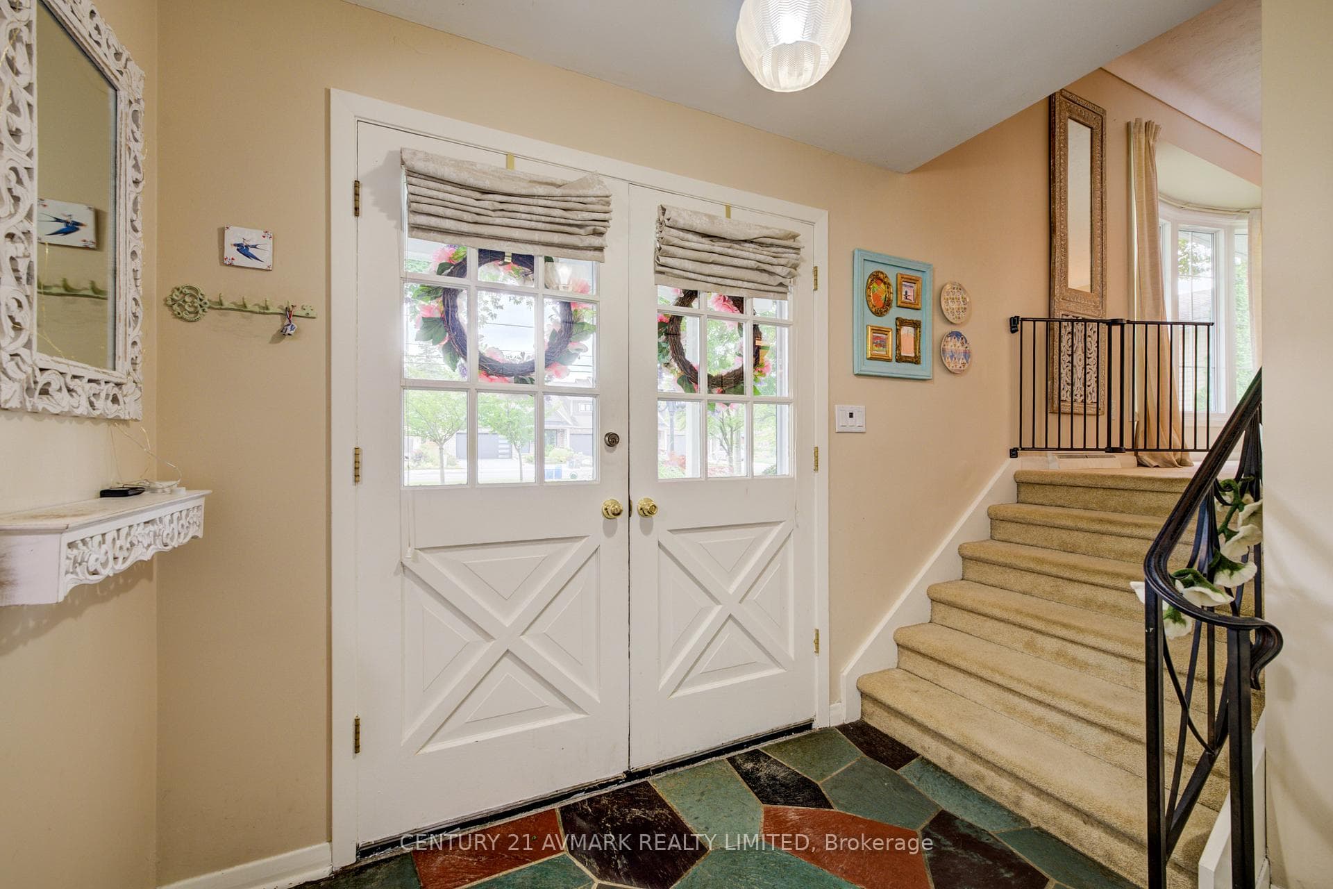 163 Lakeshore Road photo 3