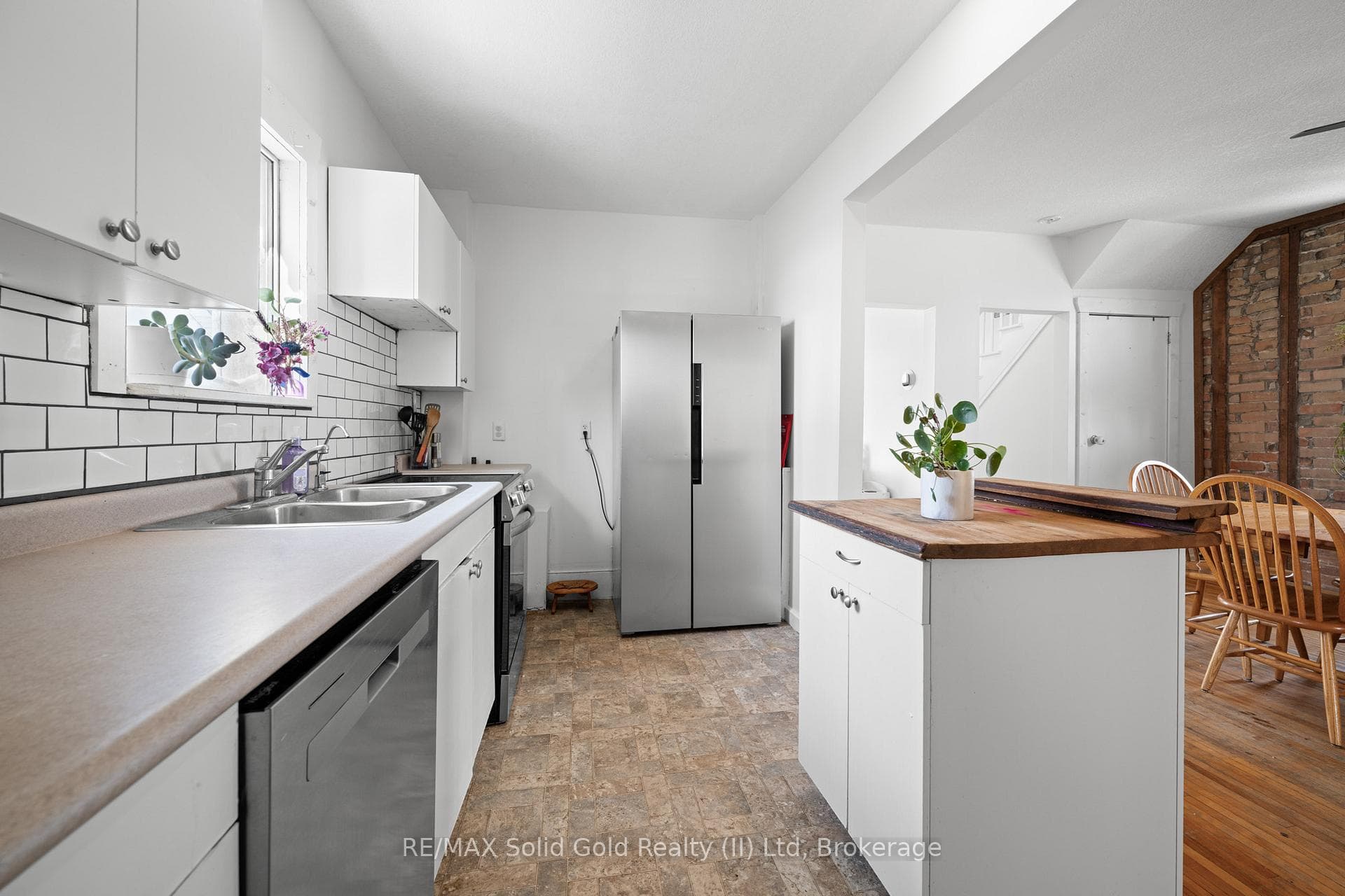 50 Isabella Street photo 7