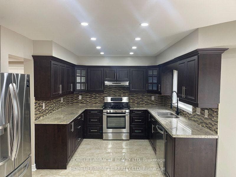5470 McFarren Boulevard photo 10