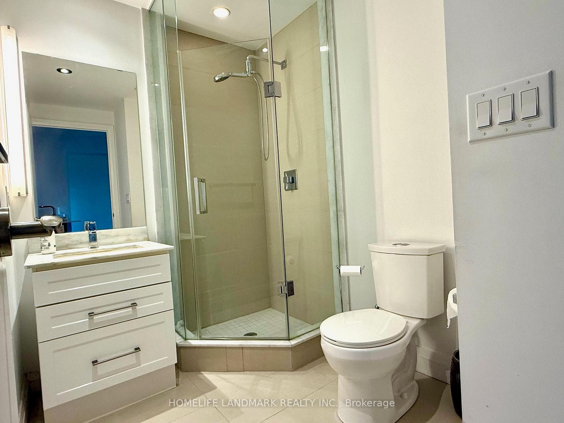 21 Clairtrell Road Unit 411 photo 6