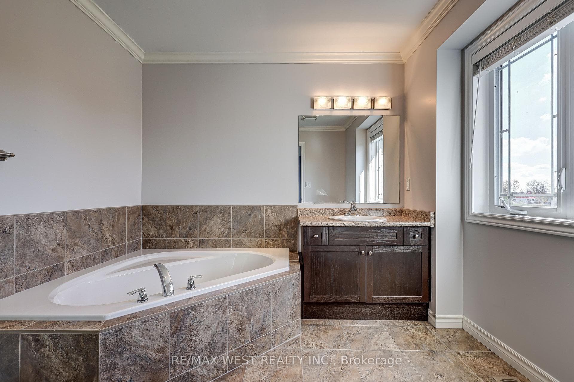 63 Havenwood Street photo 26