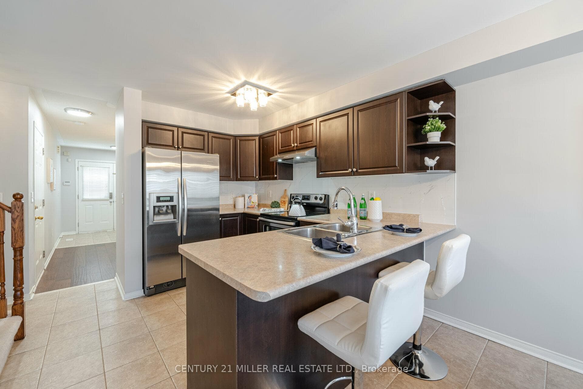 3358 Mikalda Road photo 10