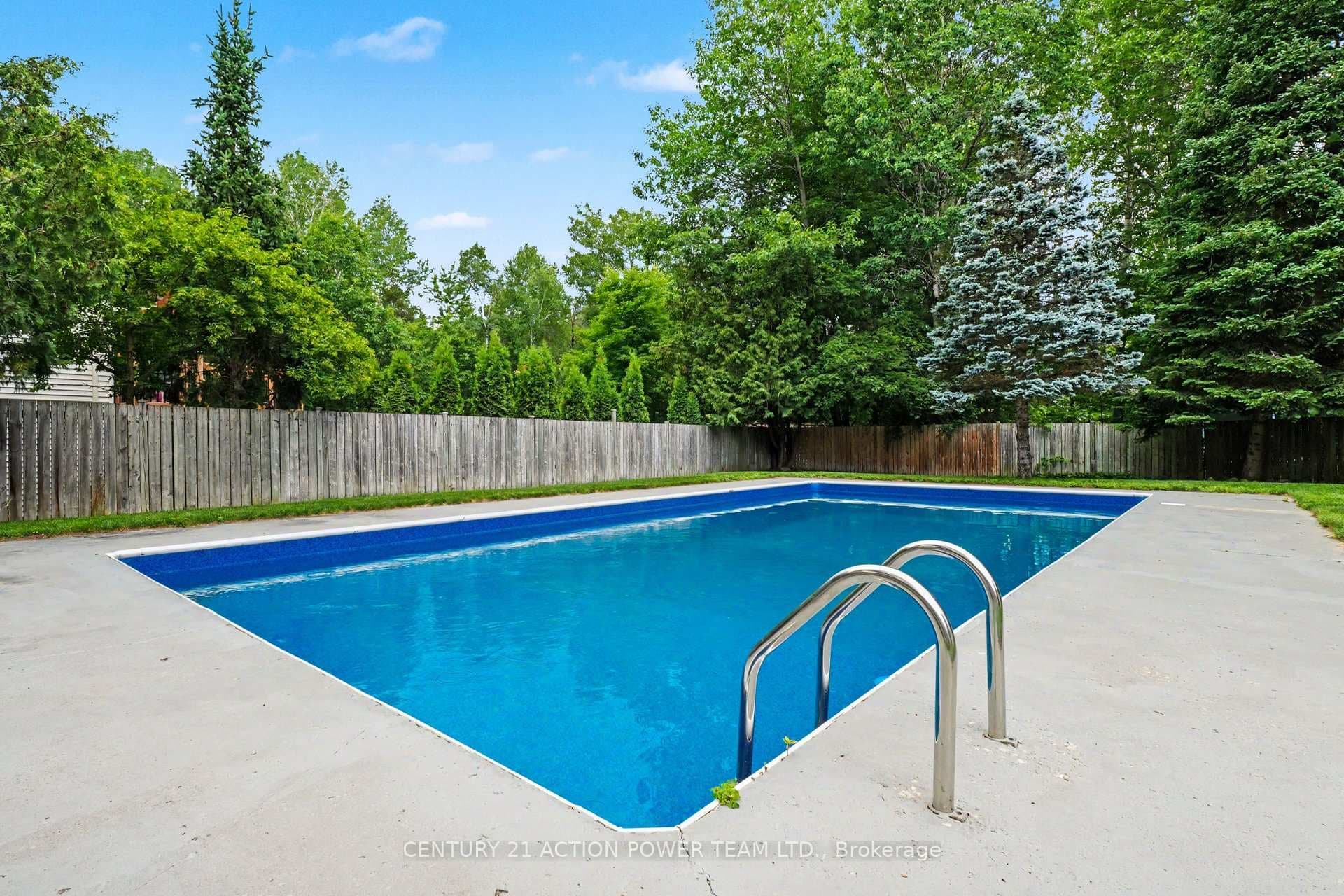 422 ALLBIRCH Road photo 40