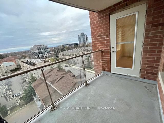 2 Clairtrell Road Unit 912 photo 28