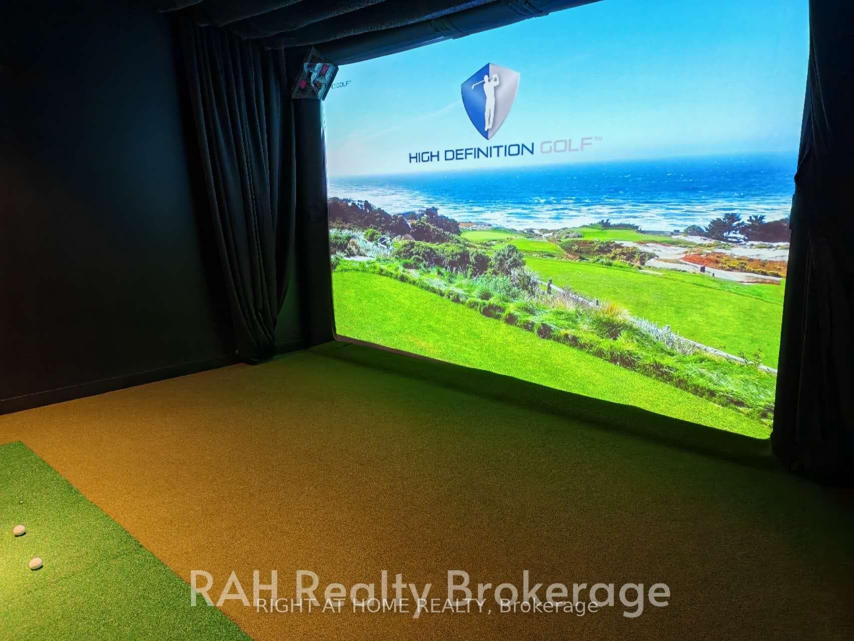 Virtual Golf Room