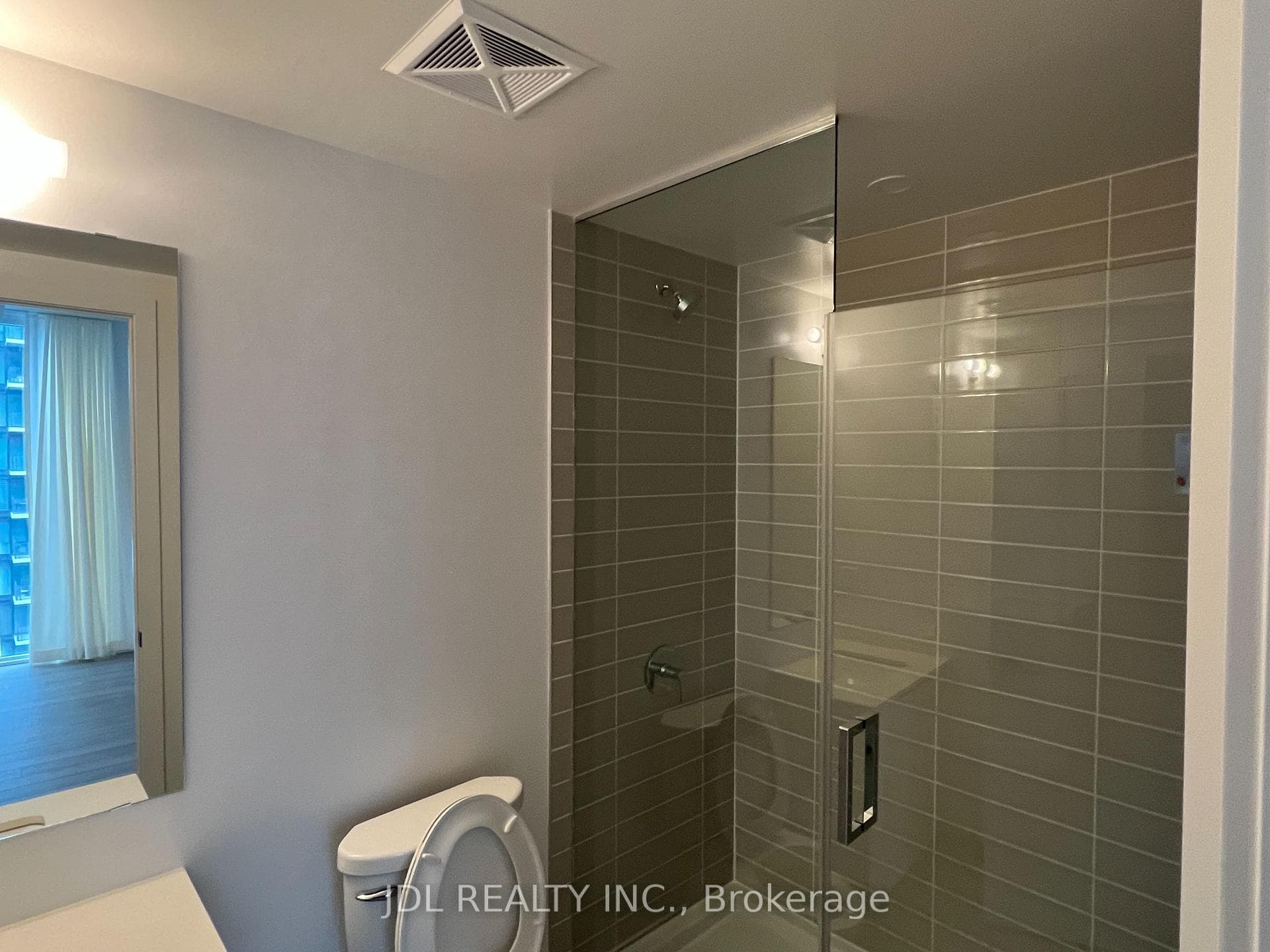 357 King Street Unit 3308 photo 12