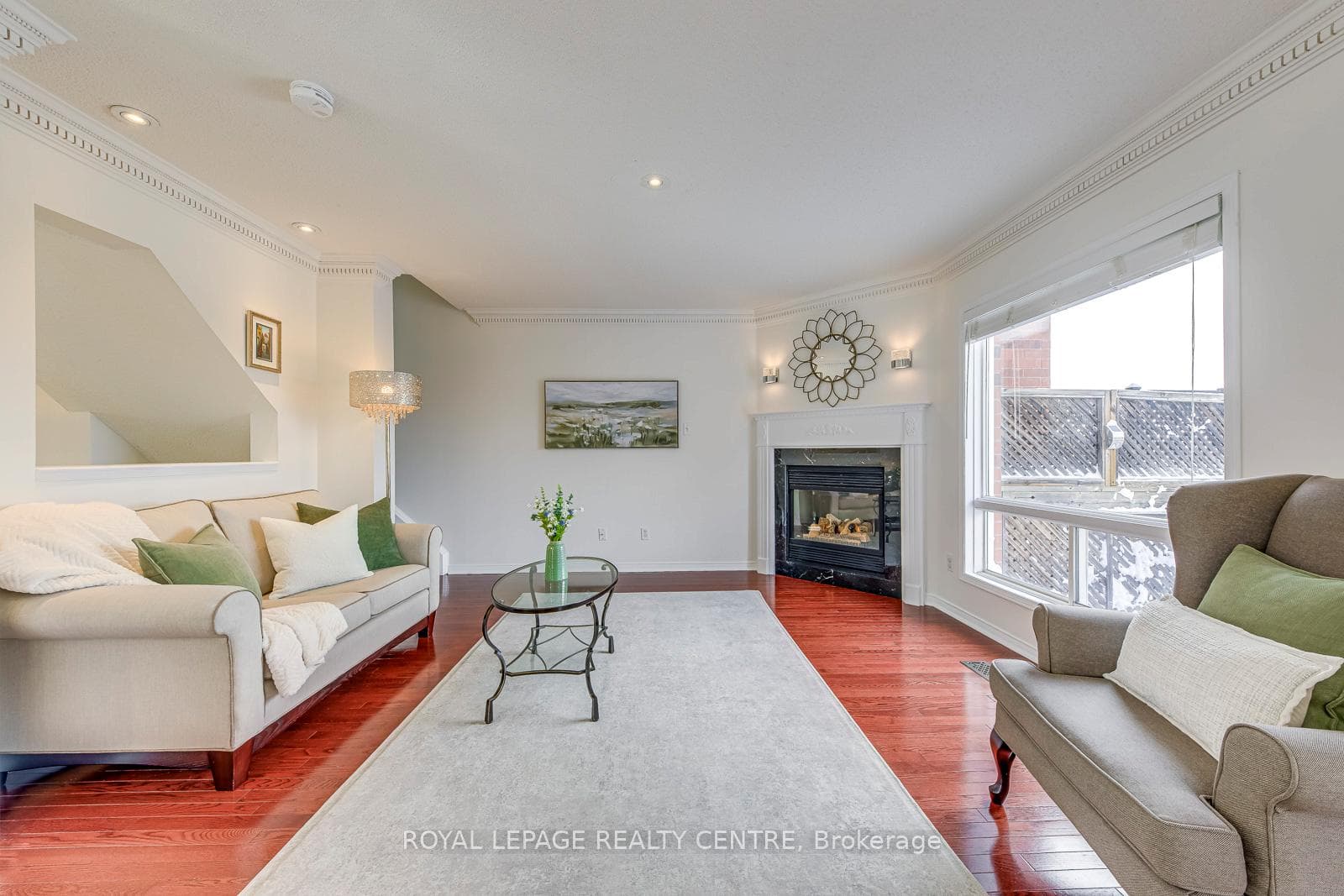 1588 Woodhenge Way photo 8