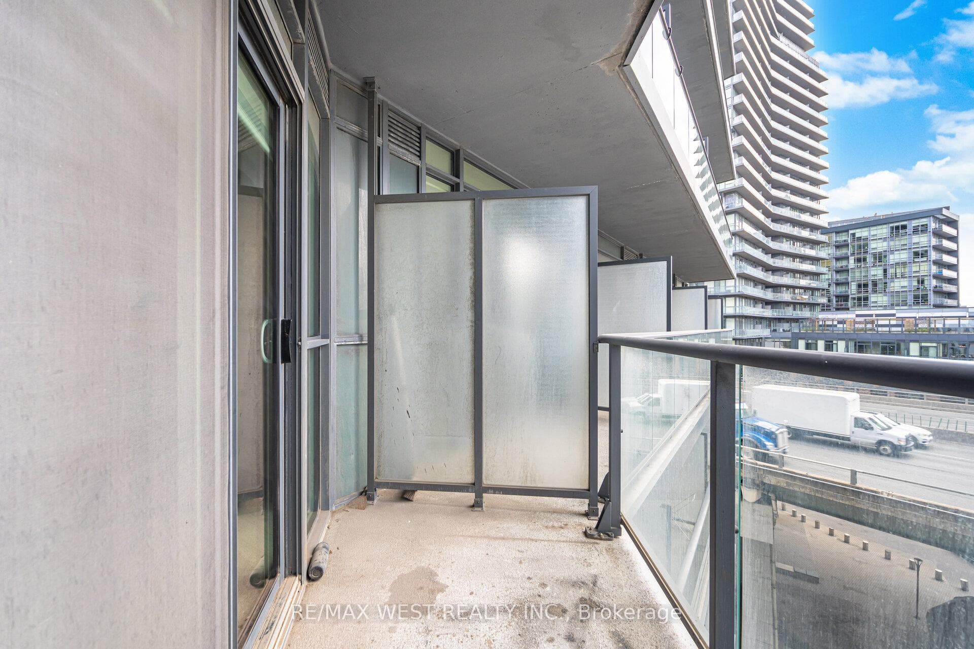 169 Fort York Boulevard Unit 715 photo 27