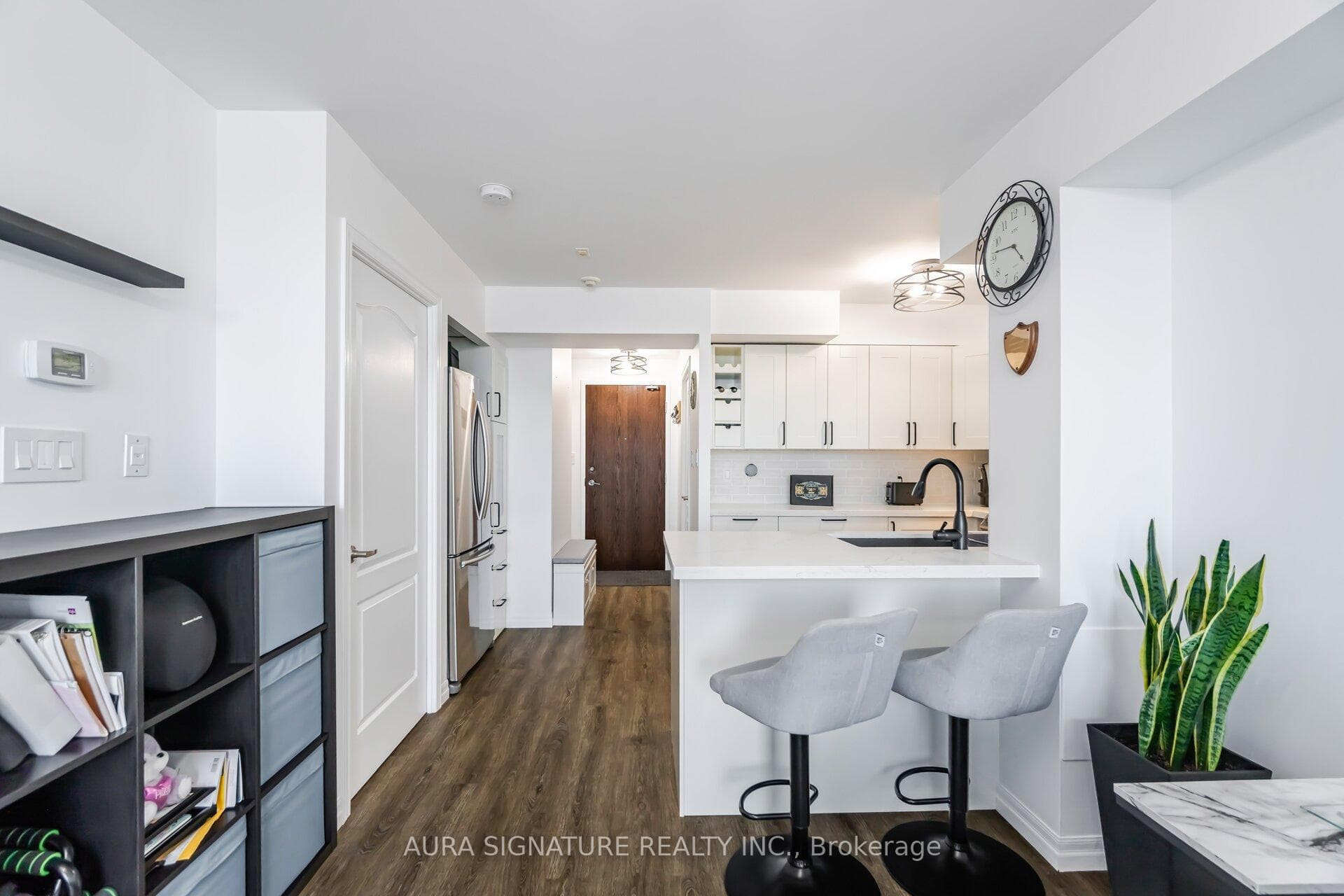 2772 Keele Street Unit 706 photo 12