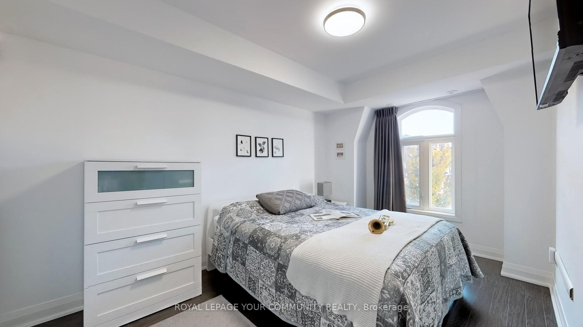 318 John Street Unit 253 photo 23