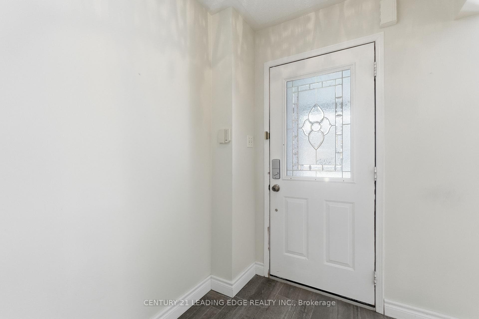 60 Snedden Avenue photo 4