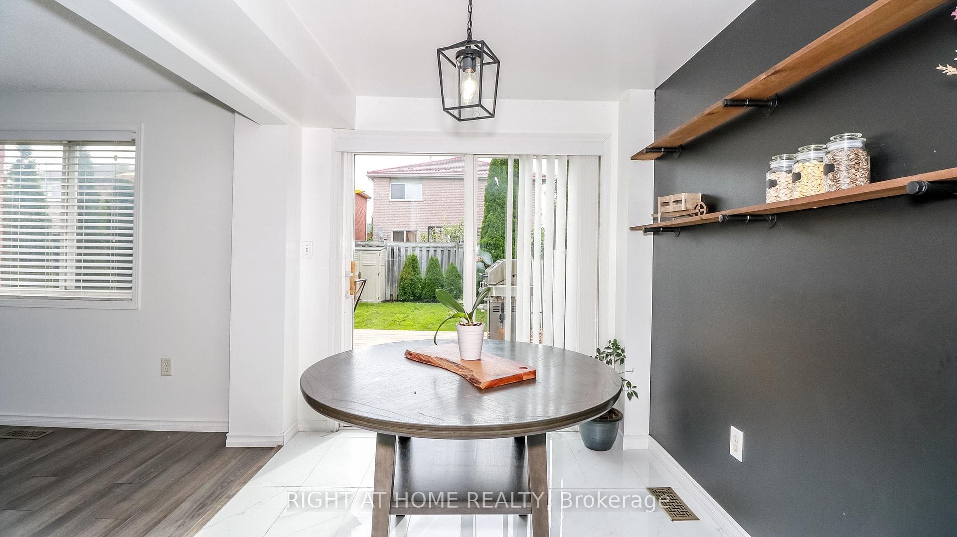 31 Lee Crescent photo 8