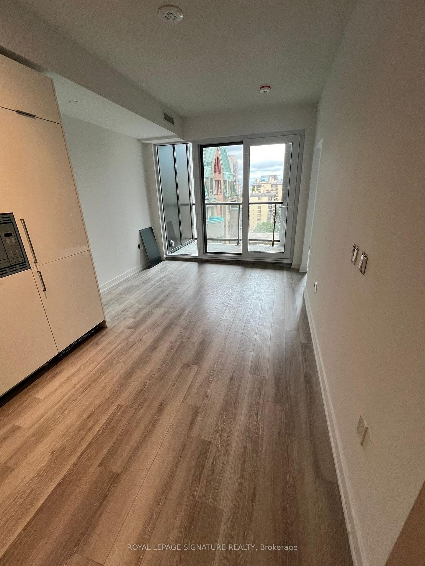 121 St. Patrick Street Unit 1018 photo 3