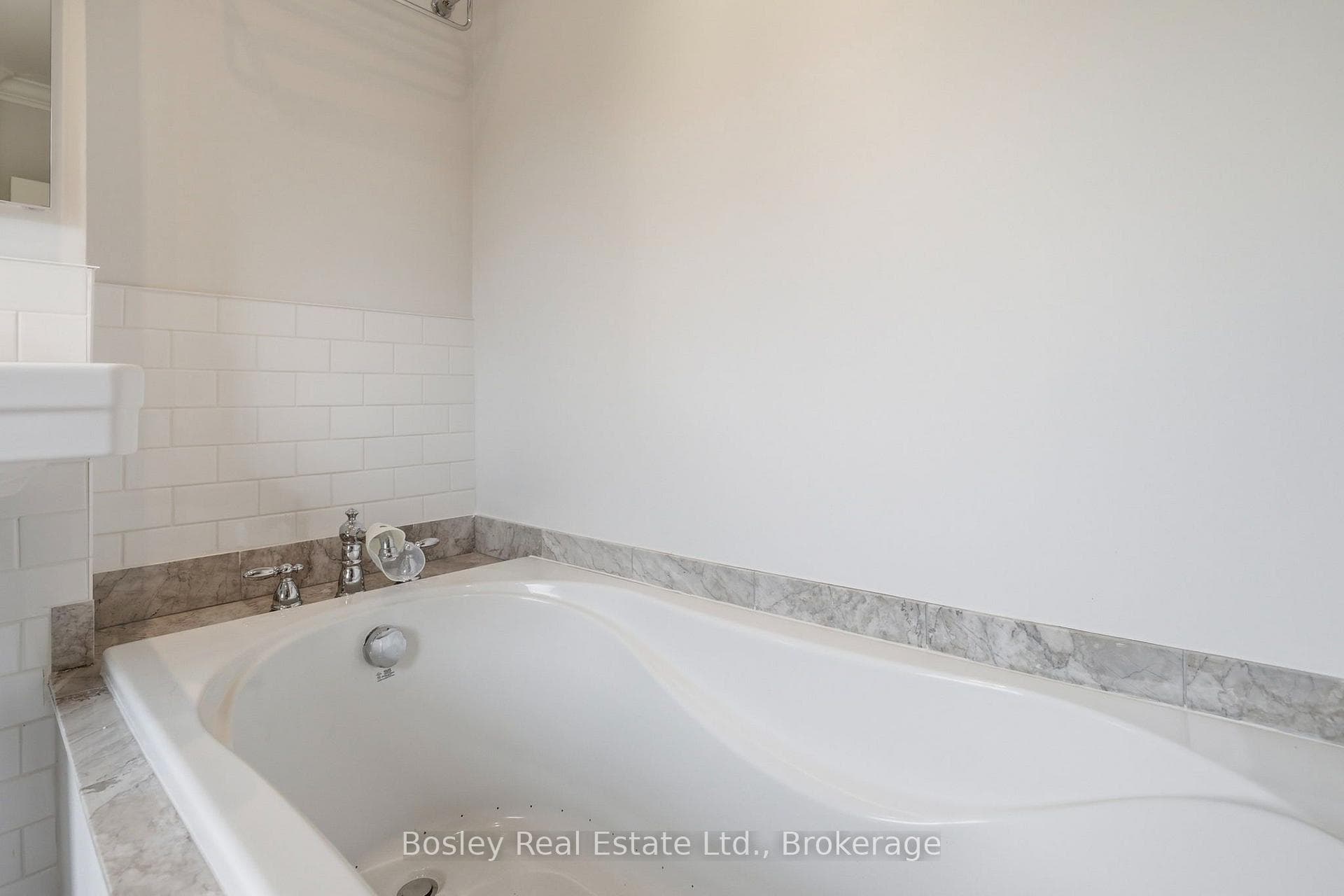 202 Pine Street photo 27
