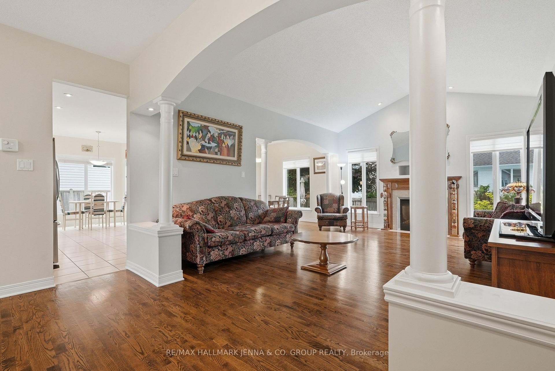 15 Baywood Drive photo 6