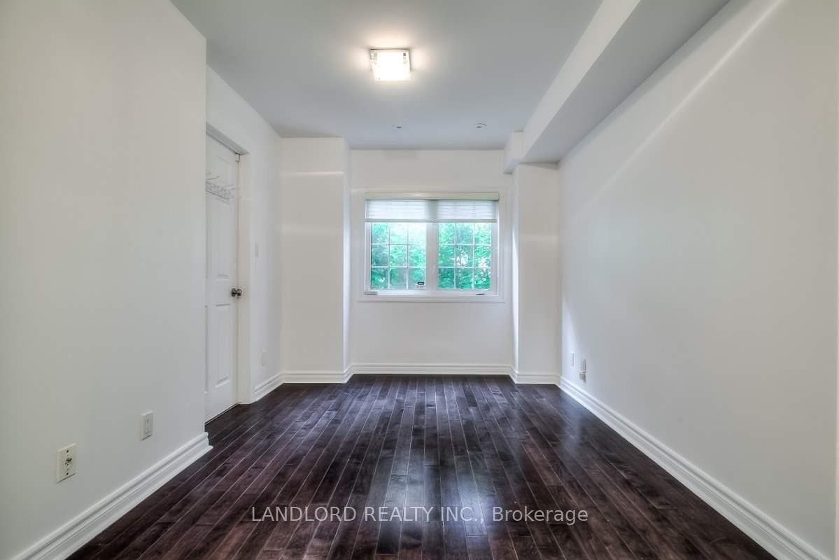 6 Wellesley Place Unit 17 photo 13