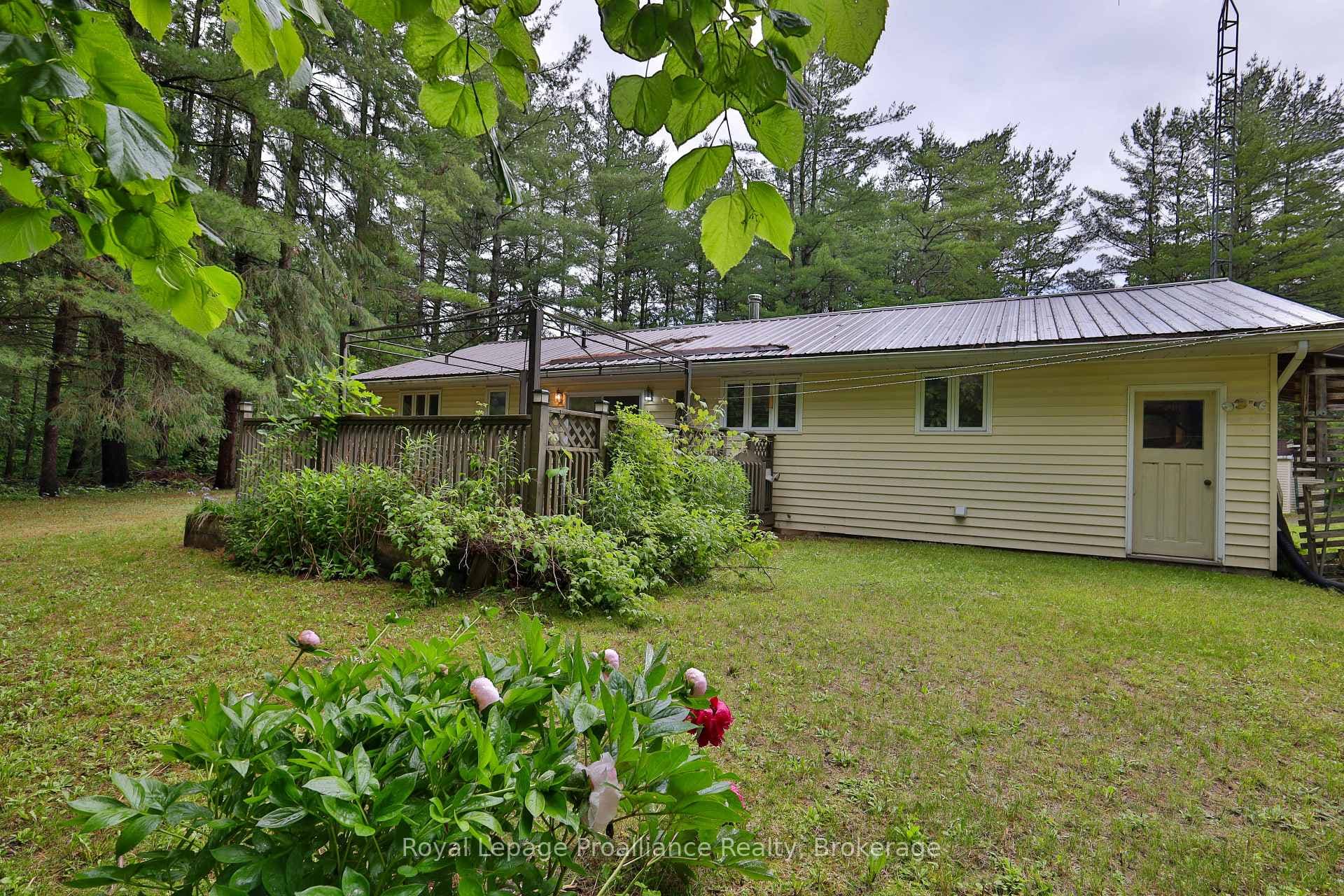 5001 Stirling-Marmora Road photo 45