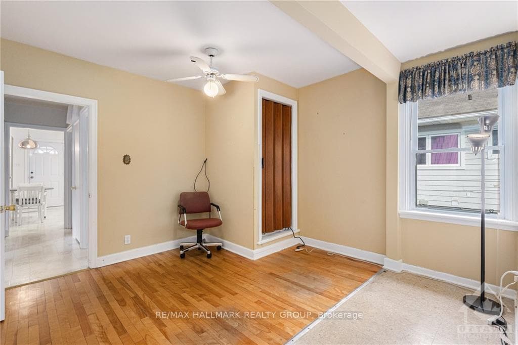 526 MUTUAL Street photo 16
