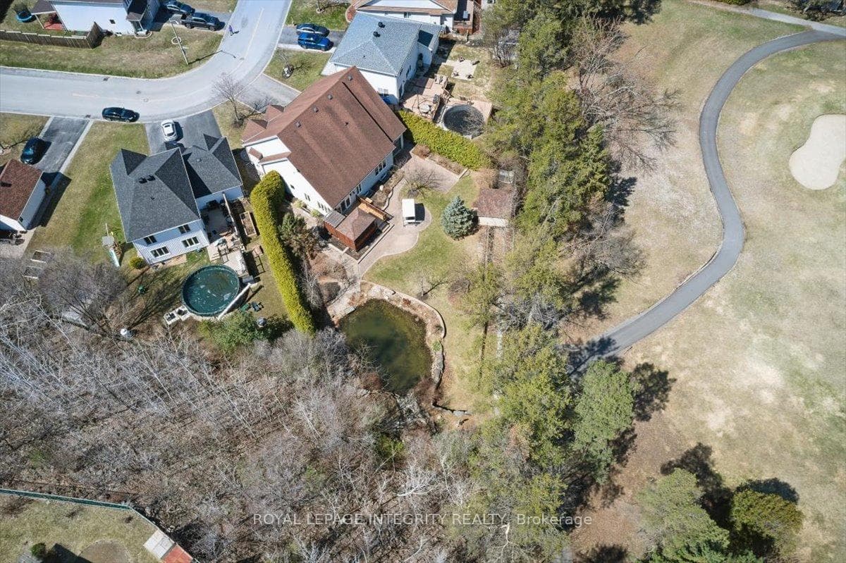 137 Beaumont Avenue photo 46