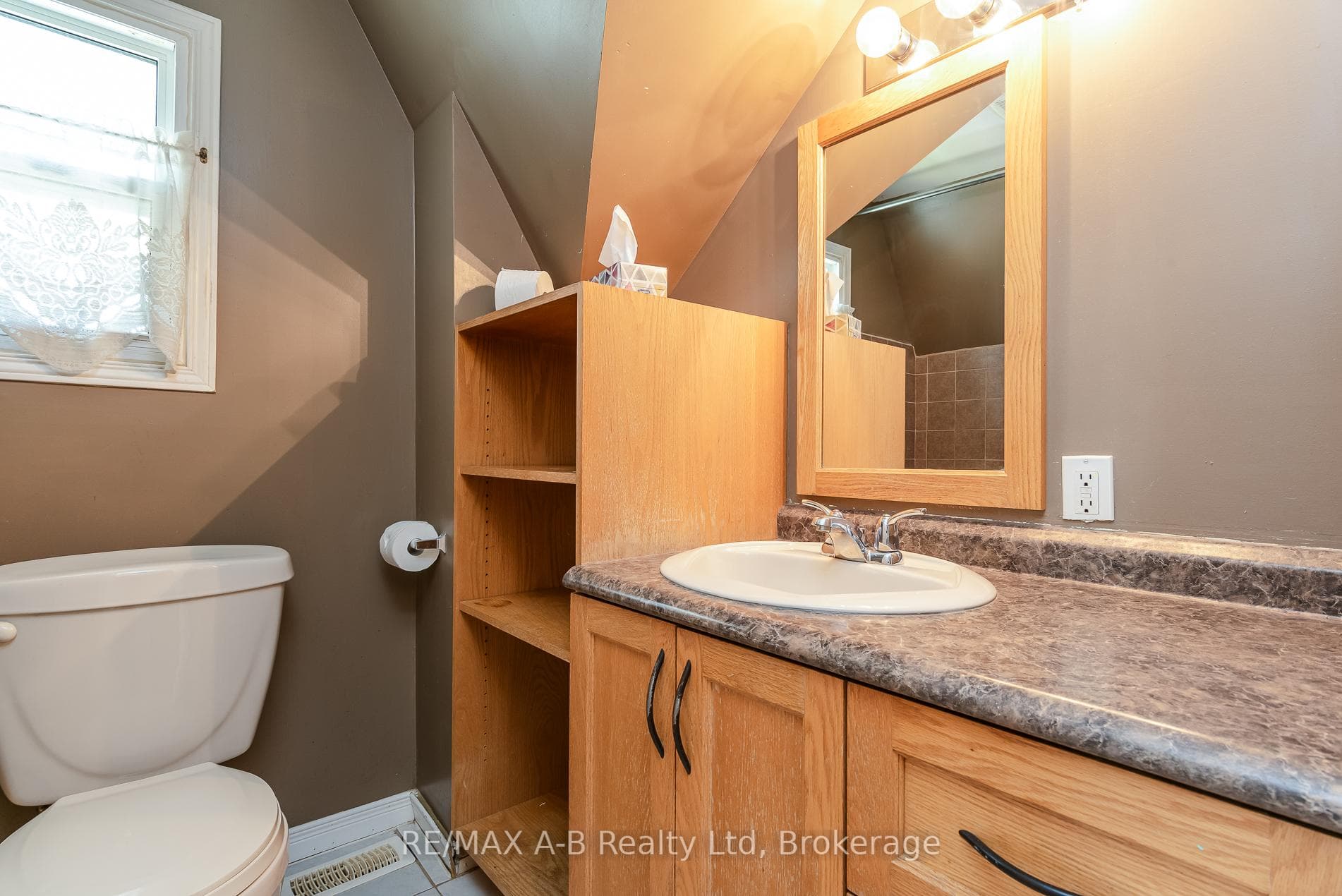 55 Stratford Street photo 37